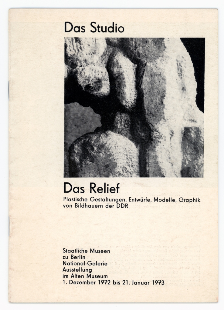 Titelseite der Publikation mit einem Bild der Arbeit "Weiblicher Torso" von Werner Stötzer